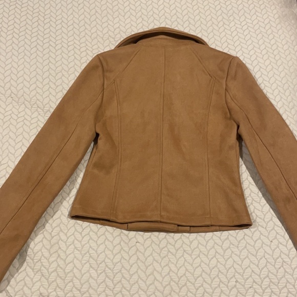 Blush cropped Jacket, suede look and feel. Size 6 - Picture 5 of 8